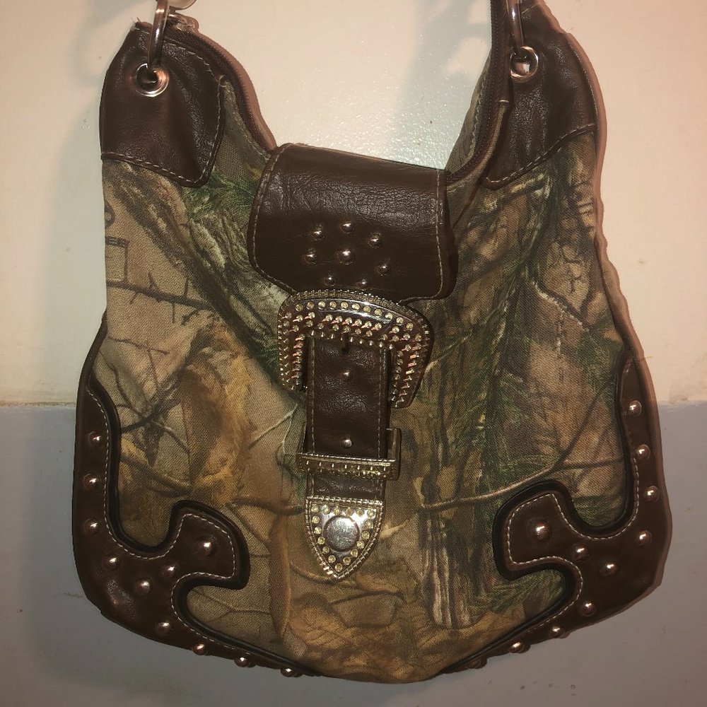 camo purse